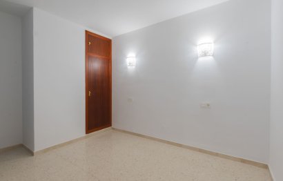 Resale - Apartment - Middle Floor Apartment - Fuengirola - Fuengirola Centro