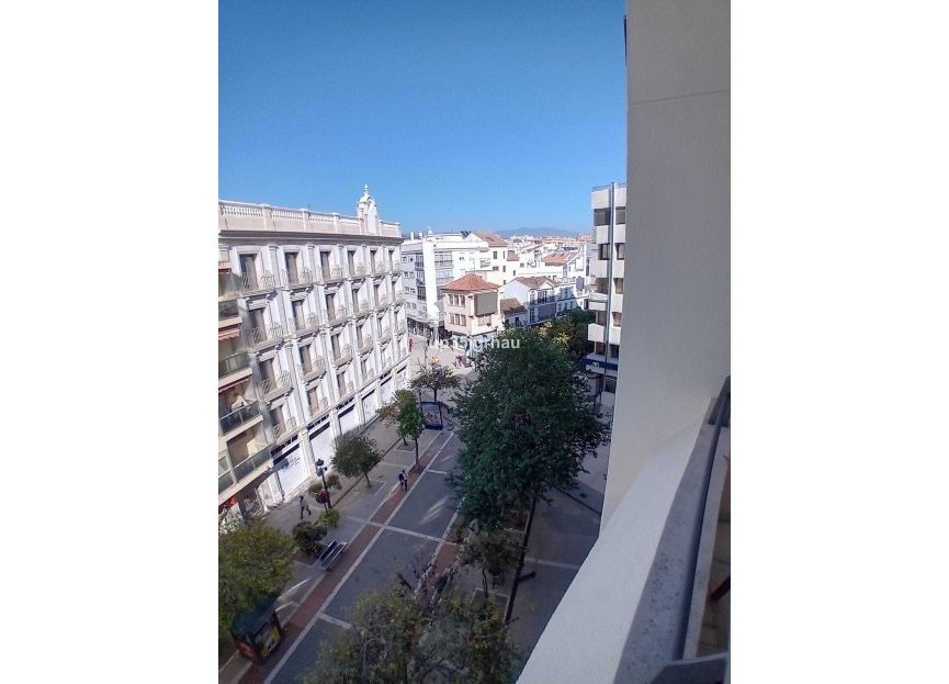 Resale - Apartment - Middle Floor Apartment - Estepona - Estepona Centro