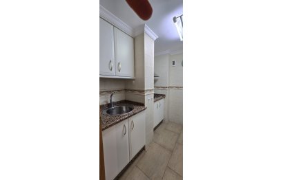 Resale - Apartment - Middle Floor Apartment - Torremolinos - La Carihuela