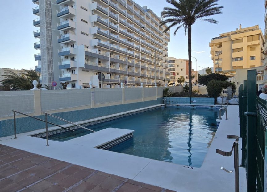 Resale - Apartment - Middle Floor Apartment - Torremolinos - La Carihuela