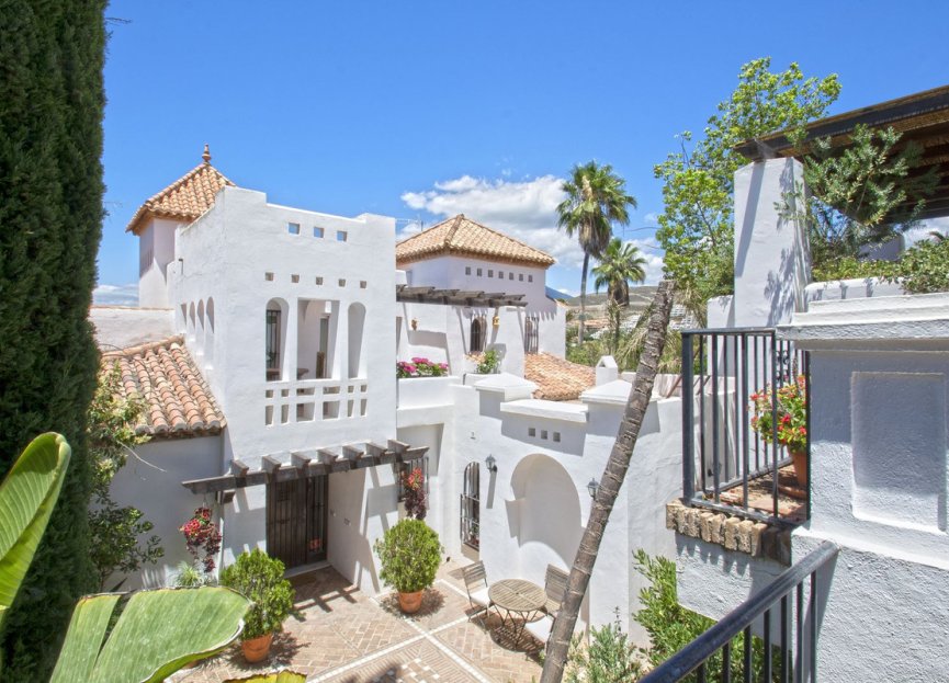 Resale - House - Detached Villa - Marbella - Marbella Centro