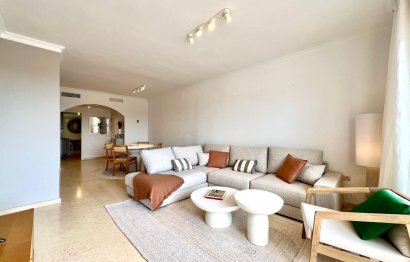 Resale - Apartment - Top Floor Apartment - Marbella - Elviria