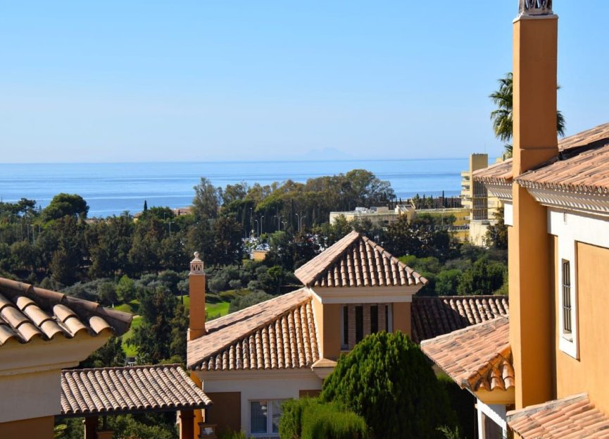 Resale - House - Townhouse - Marbella - Santa Clara