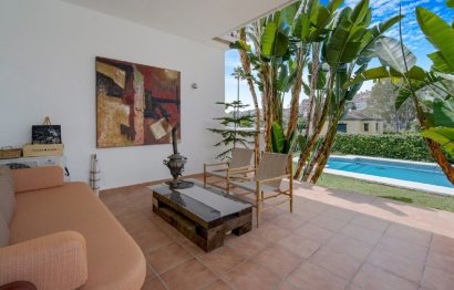 Resale - House - Detached Villa - Marbella - Nueva Andalucia