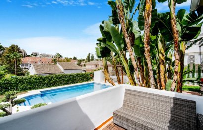 Resale - House - Detached Villa - Marbella - Nueva Andalucia