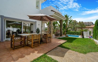 Resale - House - Detached Villa - Marbella - Nueva Andalucia