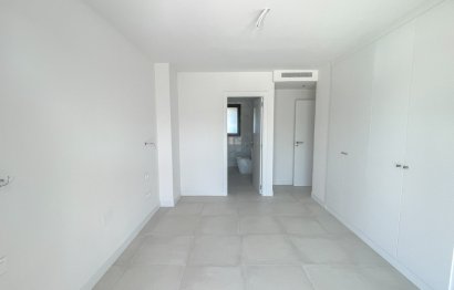 Resale - Apartment - Middle Floor Apartment - Estepona - Estepona Centro