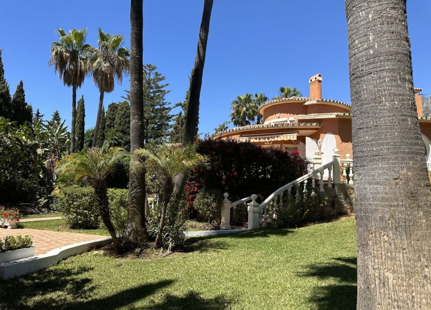 Resale - House - Detached Villa - Marbella - Marbella Centro