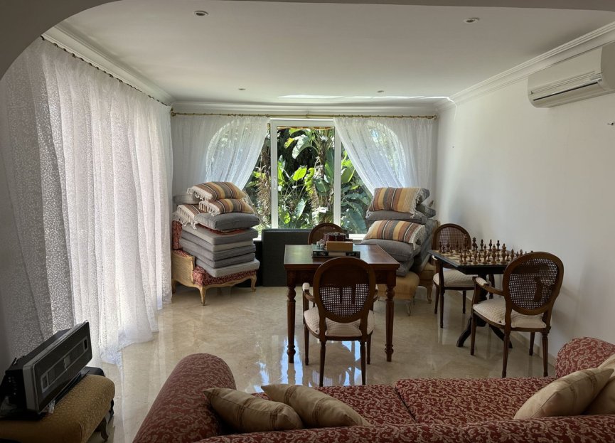 Reventa - House - Detached Villa - Marbella - Marbella Centro