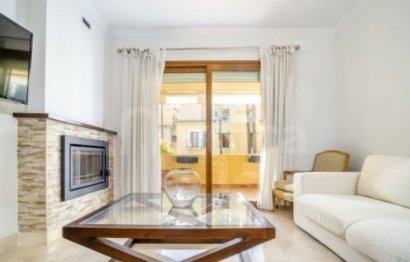 Resale - Apartment - Middle Floor Apartment - Marbella - Marbella Centro