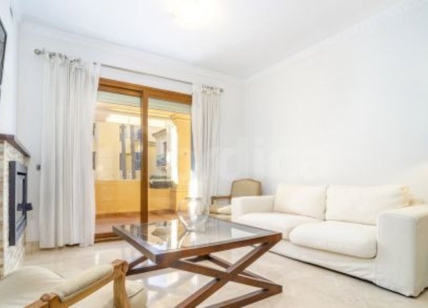 Resale - Apartment - Middle Floor Apartment - Marbella - Marbella Centro