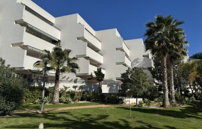 Resale - Apartment - Penthouse - Marbella - Guadalmina Baja