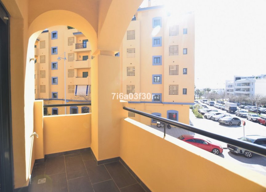 Resale - Apartment - Middle Floor Apartment - Marbella - San Pedro De Alcantara