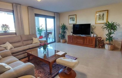 Resale - Apartment - Middle Floor Apartment - Fuengirola - Fuengirola Centro