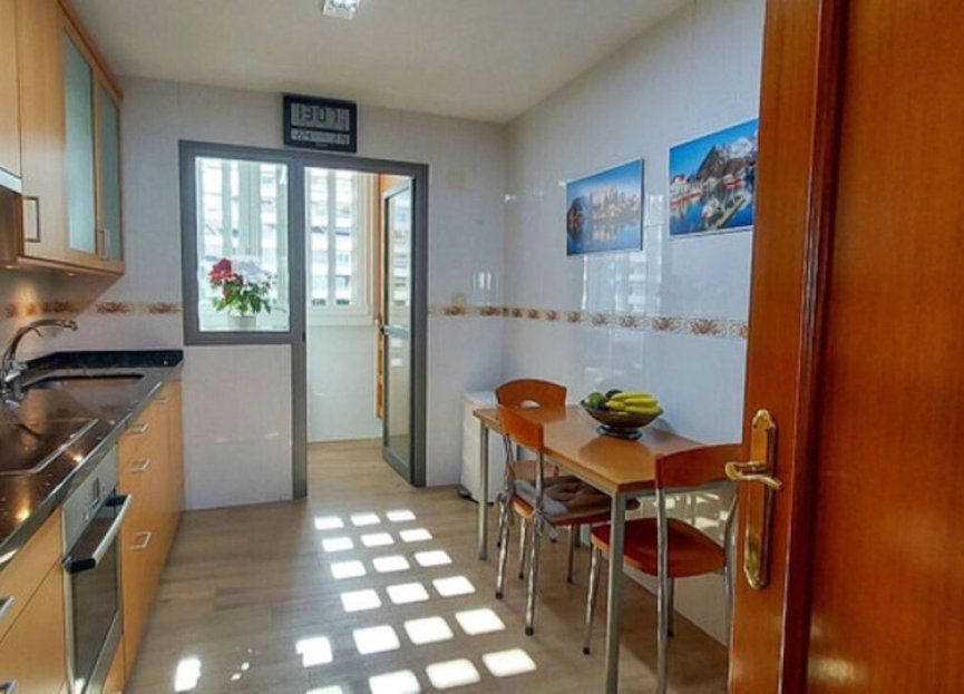 Resale - Apartment - Middle Floor Apartment - Fuengirola - Fuengirola Centro