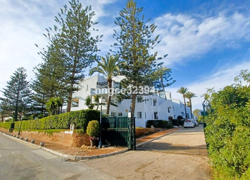 Resale - Apartment - Ground Floor Apartment - Marbella - San Pedro De Alcantara