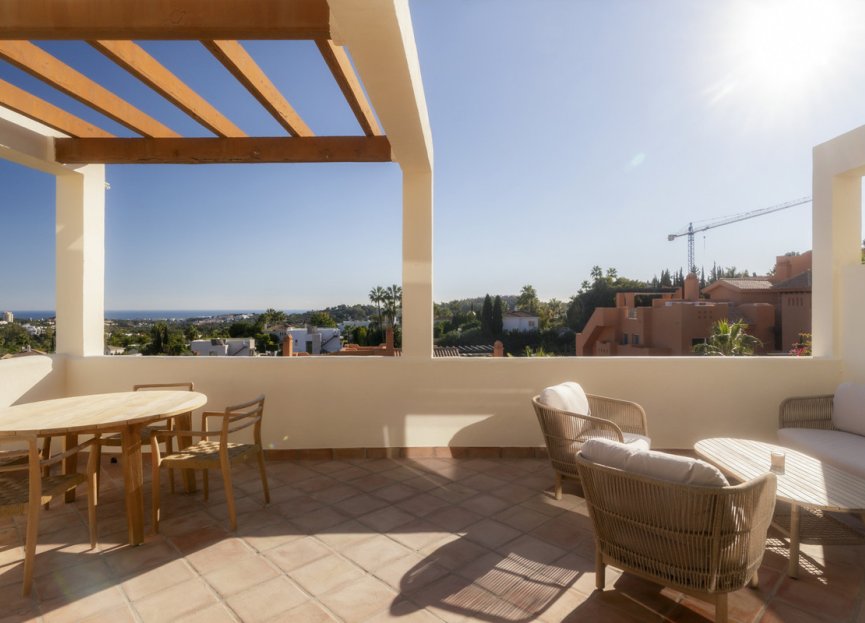 Resale - Apartment - Middle Floor Apartment - Marbella - Nueva Andalucia