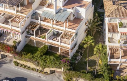 Resale - Apartment - Middle Floor Apartment - Marbella - Nueva Andalucia