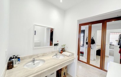 Resale - Apartment - Penthouse Duplex - Estepona - Estepona Centro