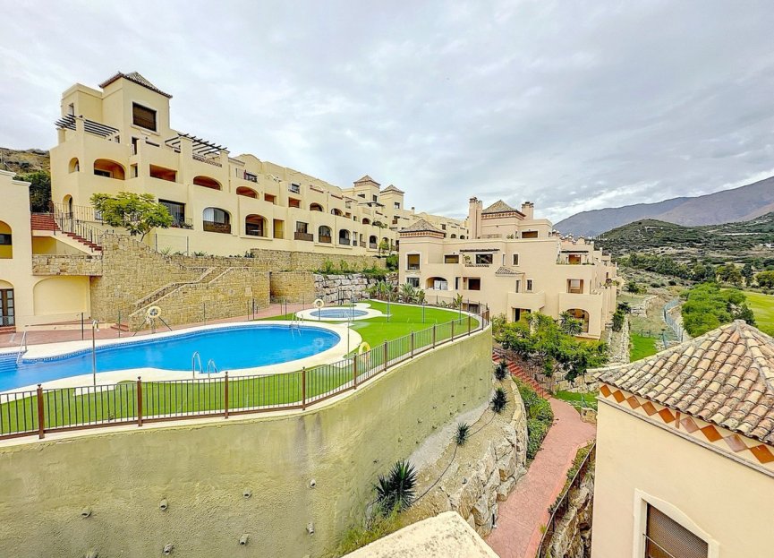 Resale - Apartment - Penthouse Duplex - Estepona - Estepona Centro