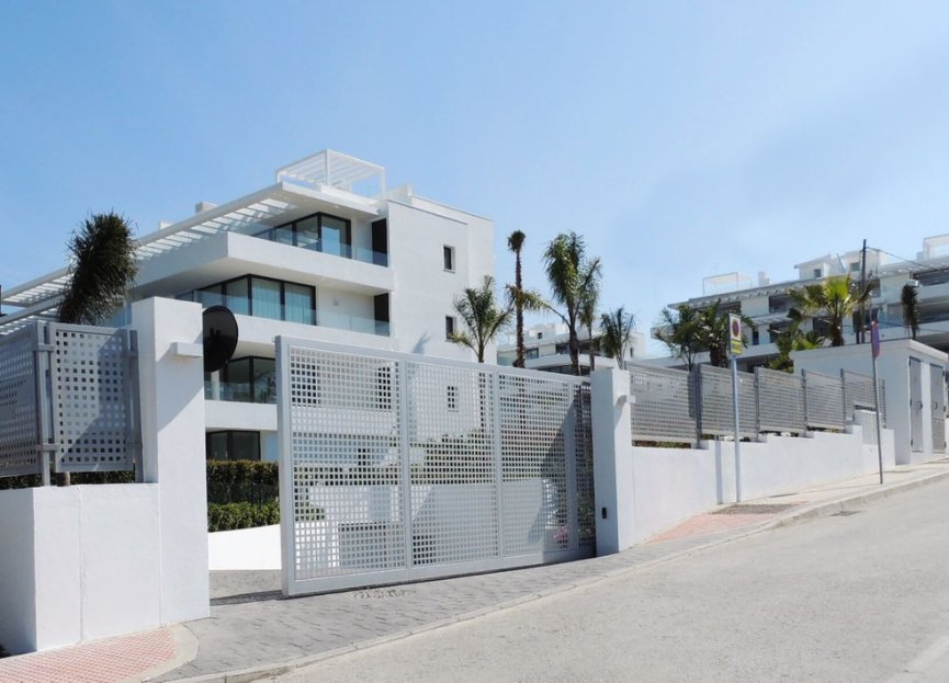 Resale - Apartment - Middle Floor Apartment - Estepona - New Golden Mile