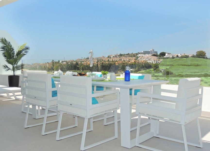 Resale - Apartment - Middle Floor Apartment - Estepona - New Golden Mile