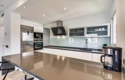 Resale - Apartment - Penthouse - Marbella - Puerto Banús