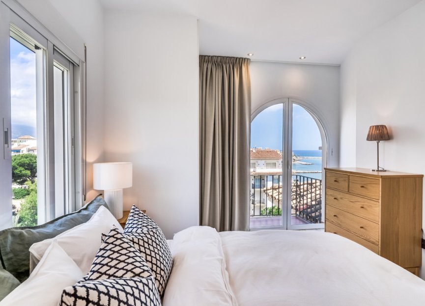 Resale - Apartment - Penthouse - Marbella - Puerto Banús