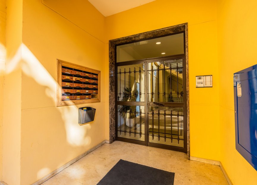 Resale - Apartment - Middle Floor Apartment - Marbella - Marbella Centro