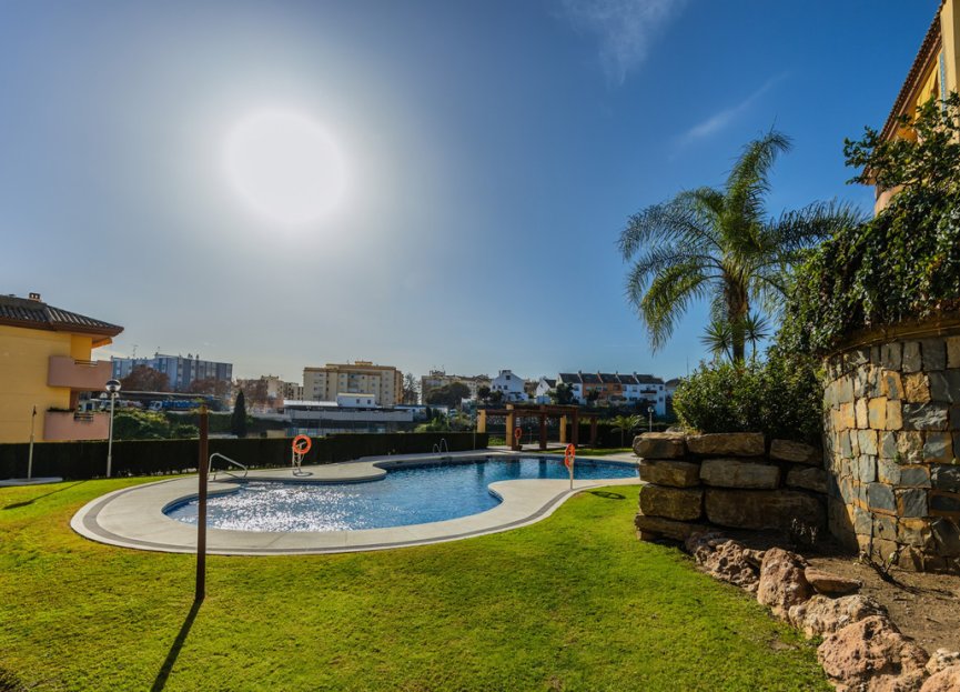 Resale - Apartment - Middle Floor Apartment - Marbella - Marbella Centro