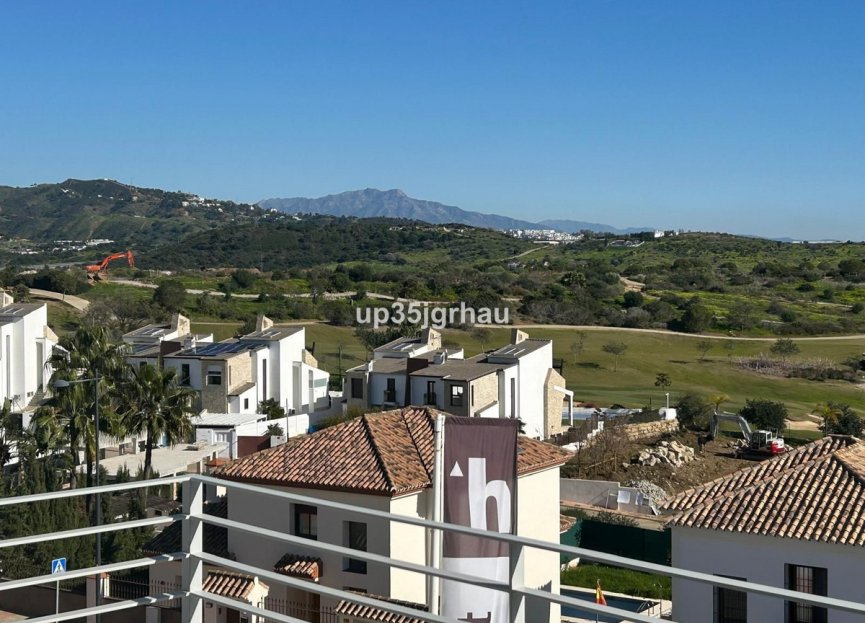 Resale - Apartment - Top Floor Apartment - Estepona - Estepona Centro