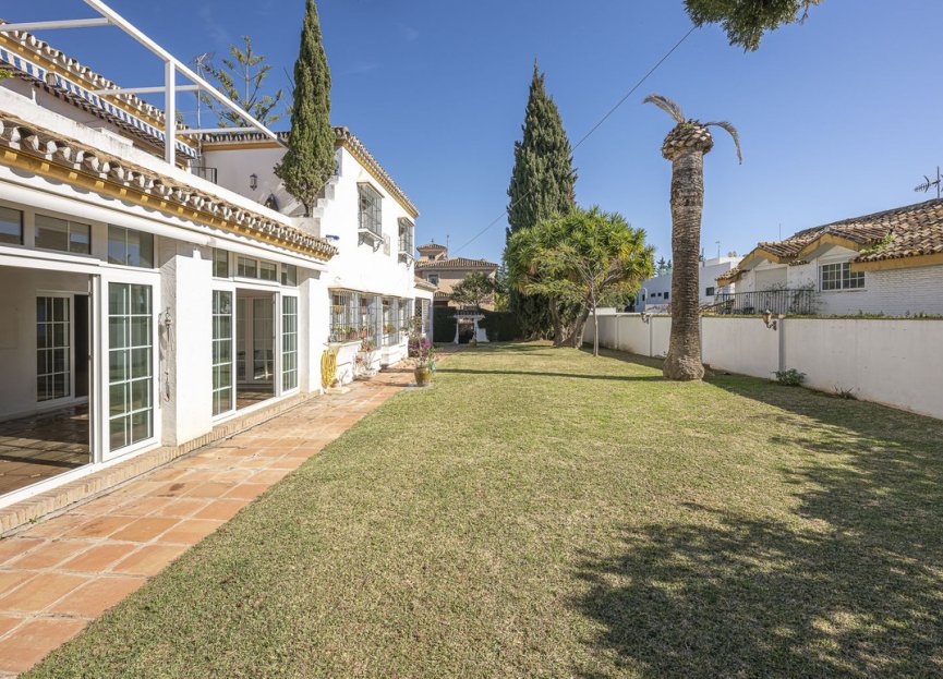 Resale - House - Detached Villa - Marbella - Marbella Centro