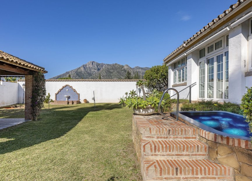 Reventa - House - Detached Villa - Marbella - Marbella Centro