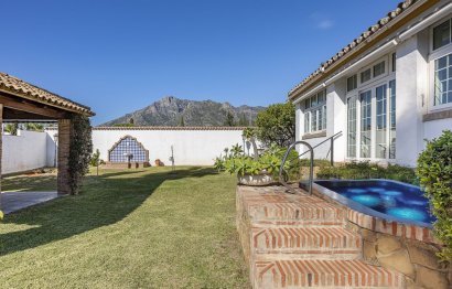 Reventa - House - Detached Villa - Marbella - Marbella Centro