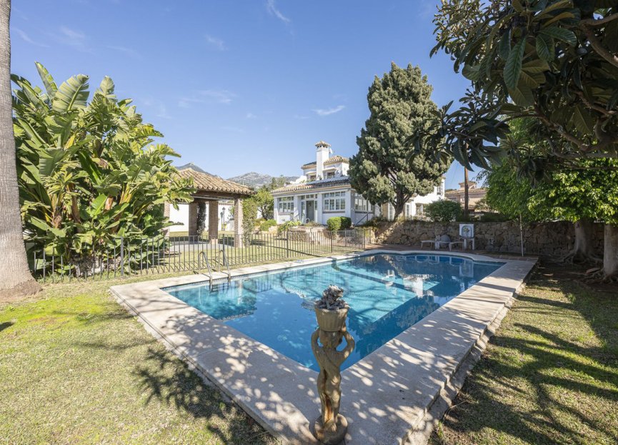 Resale - House - Detached Villa - Marbella - Marbella Centro