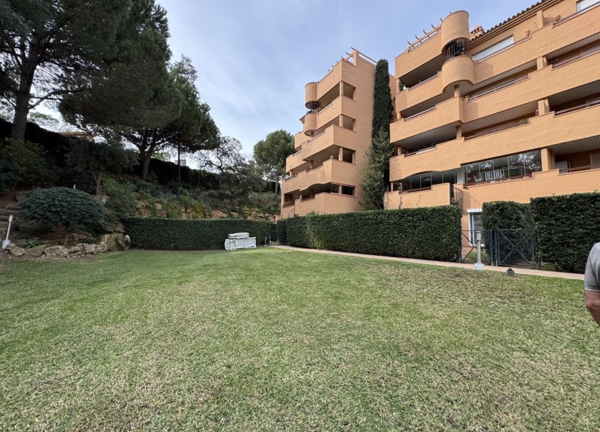 Resale - Apartment - Ground Floor Apartment - Marbella - La Mairena