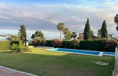 Resale - House - Detached Villa - Marbella - Hacienda Las Chapas