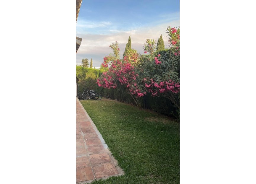 Resale - House - Detached Villa - Marbella - Hacienda Las Chapas