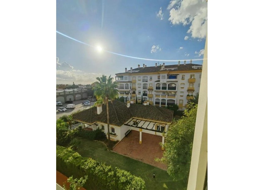 Resale - Apartment - Middle Floor Apartment - Marbella - Nagüeles