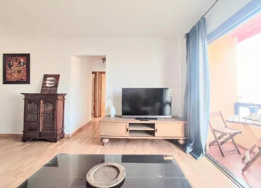 Resale - Apartment - Middle Floor Apartment - Estepona - Estepona Centro