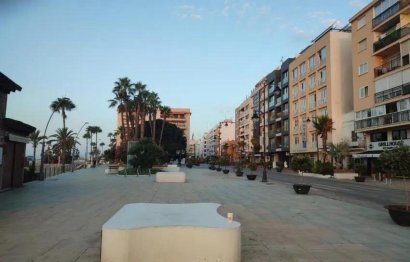 Resale - Apartment - Middle Floor Apartment - Estepona - Estepona Centro