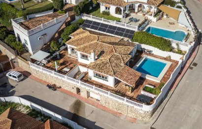 Resale - House - Detached Villa - Benalmádena - Benalmadena Pueblo