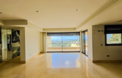 Resale - Apartment - Penthouse Duplex - Marbella - Nueva Andalucia