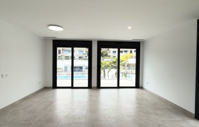 Resale - Apartment - Penthouse - Estepona - Estepona Centro