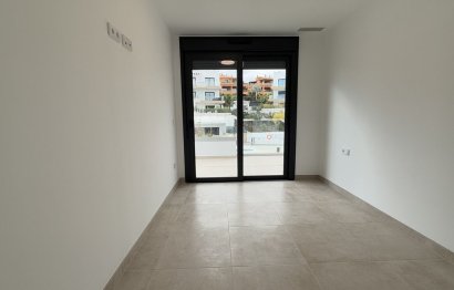 Resale - Apartment - Penthouse - Estepona - Estepona Centro