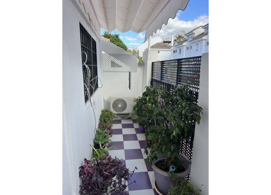 Resale - House - Townhouse - Marbella - Nueva Andalucia