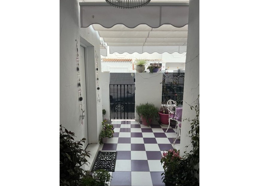 Resale - House - Townhouse - Marbella - Nueva Andalucia