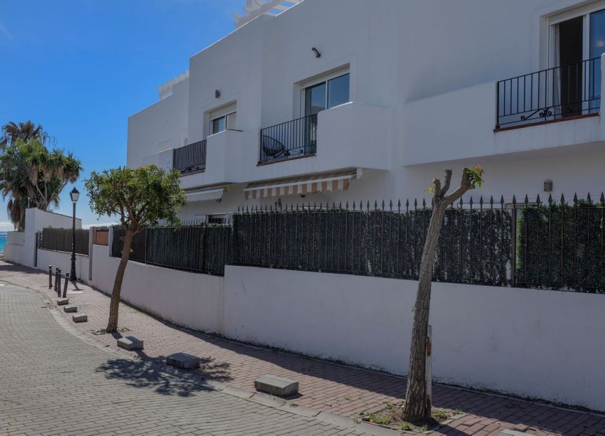 Resale - House - Townhouse - Estepona - Estepona Centro