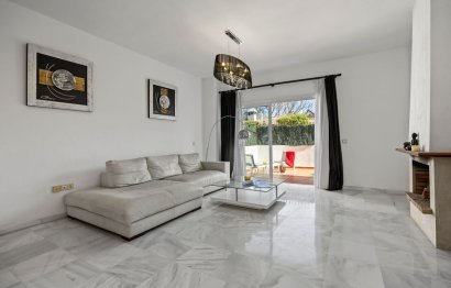 Resale - House - Townhouse - Estepona - Estepona Centro