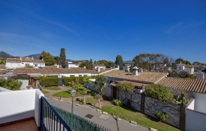 Resale - House - Townhouse - Estepona - Estepona Centro